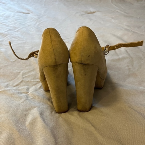 Forever 21 Platform Suede Mary Jane Heels - Picture 3 of 5